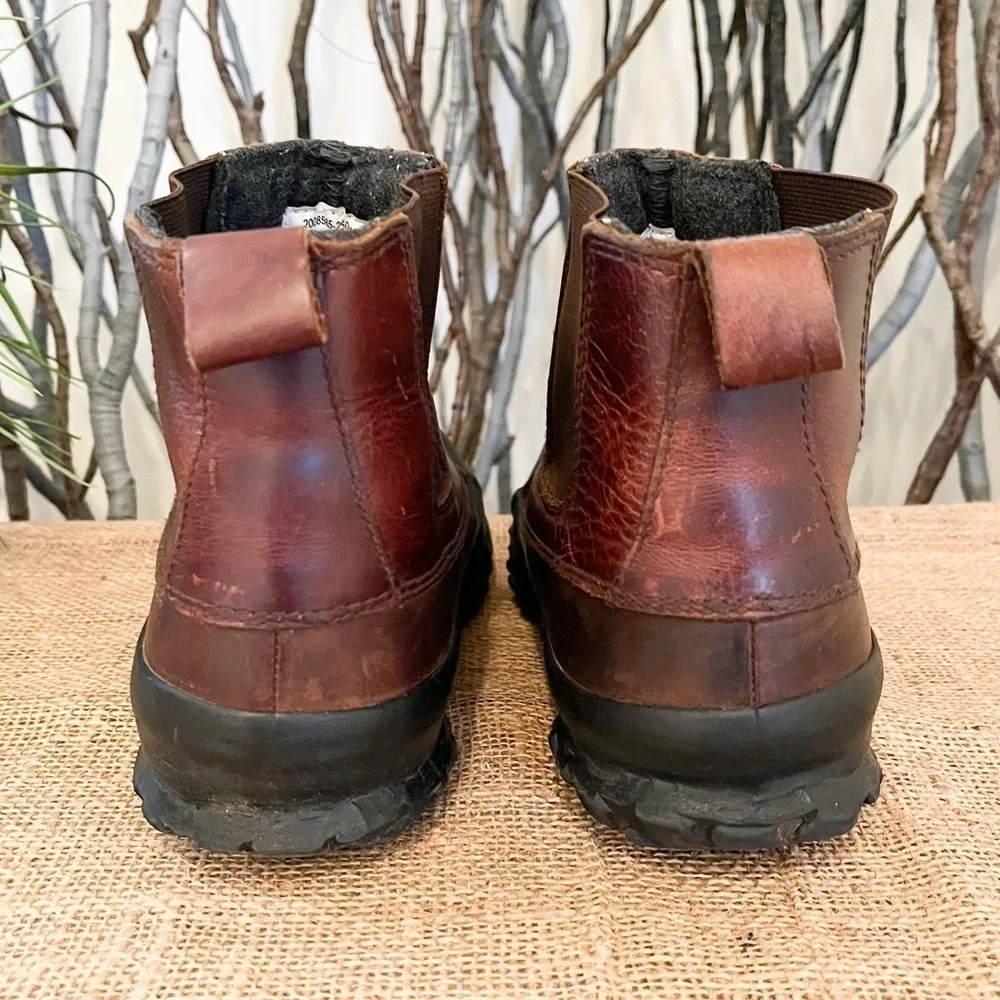 J. Crew Men’s Kenton Chelsea Brown Leather Boots Size 8 Classic Vintage